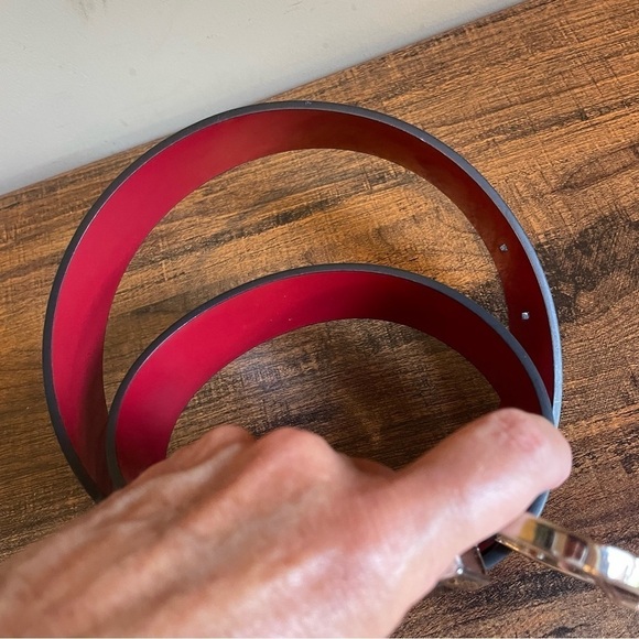 Calvin Klein Black or Red  Patent Leather Belt Reversible - Picture 2 of 10